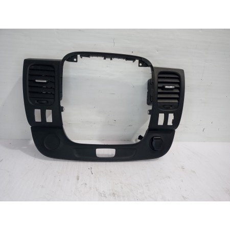 Recambio de rejilla aireadora para renault trafic furgón l1h1 2,7t referencia OEM IAM 682607479R  