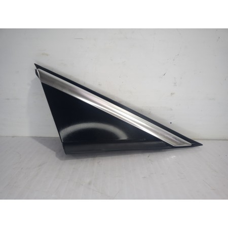 Recambio de moldura derecha para peugeot 3008 style referencia OEM IAM 96842432XY  