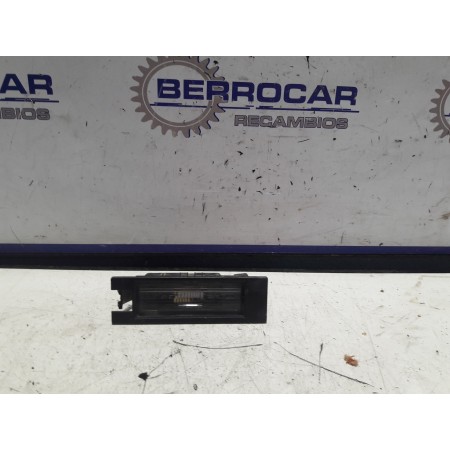 Recambio de piloto matricula para opel insignia berlina 2.0 16v cdti referencia OEM IAM   