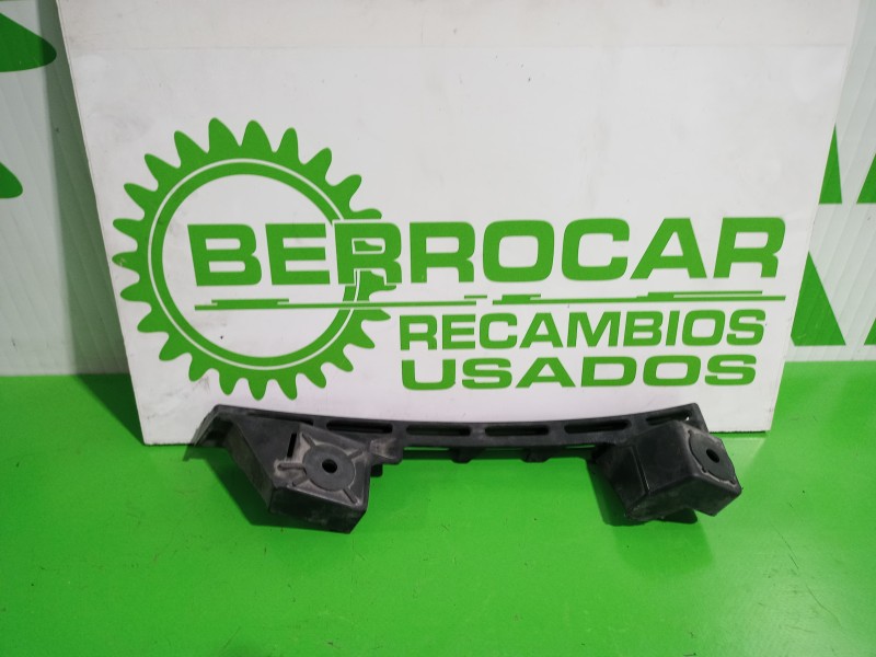Recambio de soporte faro derecho para volkswagen caddy ka/kb (2k) referencia OEM IAM 1T0807890B  