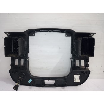 Recambio de rejilla aireadora para renault trafic furgón l1h1 2,7t referencia OEM IAM 682607479R  