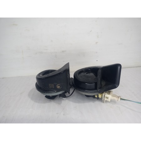 Recambio de claxon para peugeot 3008 style referencia OEM IAM 9657476680  