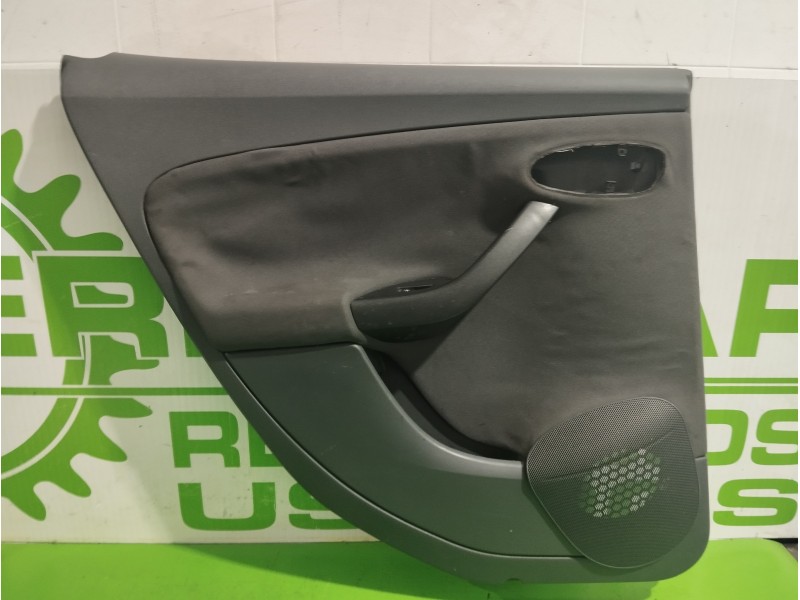 Recambio de guarnecido puerta trasera izquierda para seat altea (5p1) style copa referencia OEM IAM 5P0867211A  