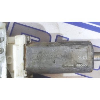 Recambio de elevalunas trasero izquierdo para toyota avensis berlina (t25) 1.8 16v cat referencia OEM IAM 0130822032  