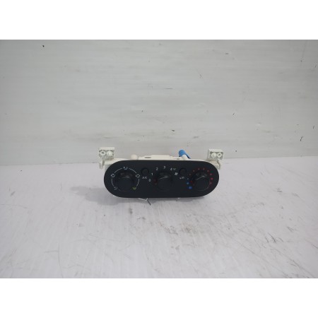 Recambio de mando calefaccion / aire acondicionado para renault trafic furgón l1h1 2,7t referencia OEM IAM E1093049AC  