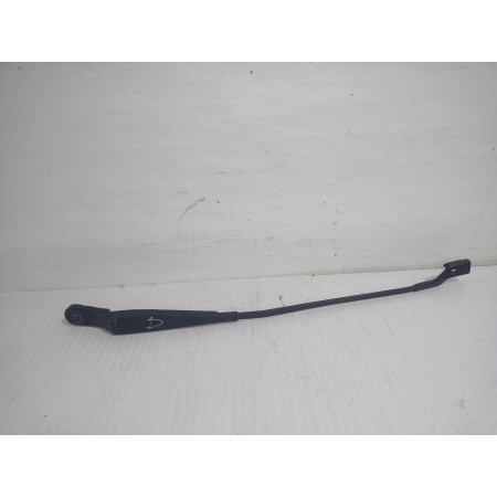 Recambio de brazo limpia delantero derecho para peugeot 3008 style referencia OEM IAM 9683098980  