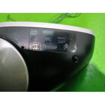Recambio de retrovisor derecho. para citroën c4 berlina 1.6 16v hdi referencia OEM IAM 96467112  