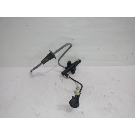 Recambio de bombin embrague para renault trafic furgón l1h1 2,7t referencia OEM IAM 306105360R  