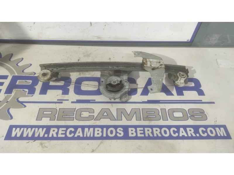Recambio de elevalunas delantero izquierdo para peugeot 107 1.0 cat (384f) referencia OEM IAM 400843B  