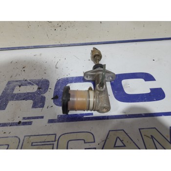 Recambio de bomba de embrague para mitsubishi montero (l040) 2.5 turbodiesel referencia OEM IAM MB012098  