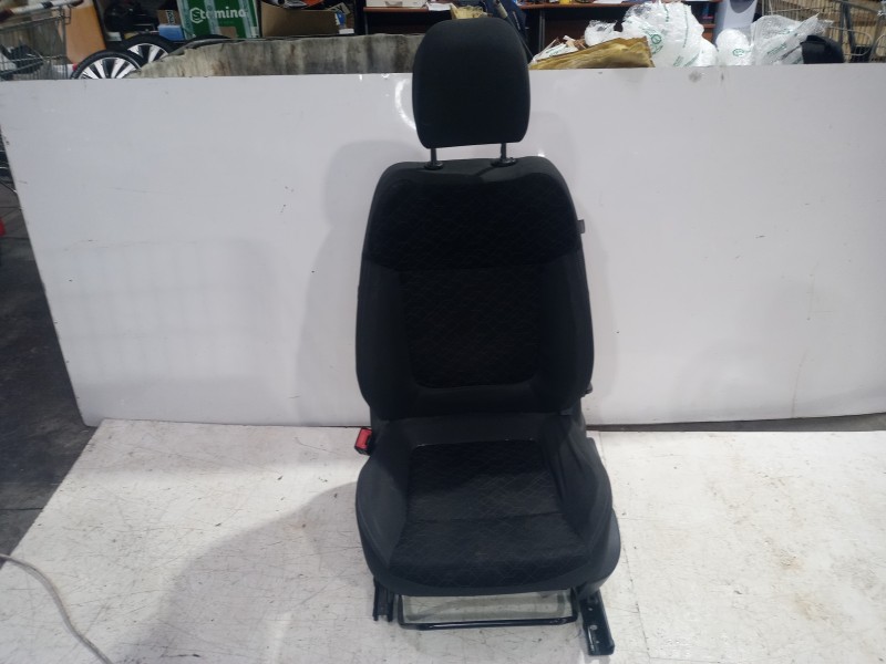 Recambio de asiento delantero izquierdo para peugeot 3008 style referencia OEM IAM 8906ZA  