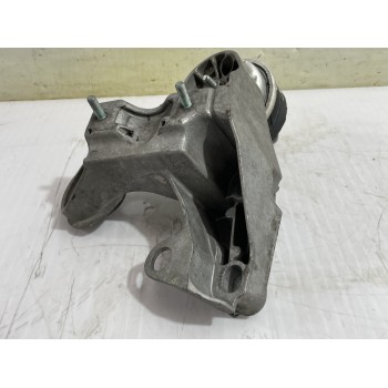 Recambio de soporte motor izquierdo para volkswagen passat berlina (3b3) advance referencia OEM IAM 8E0199351A  