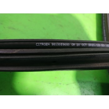 Recambio de goma contorno para citroën c3 origins referencia OEM IAM 9813059680  