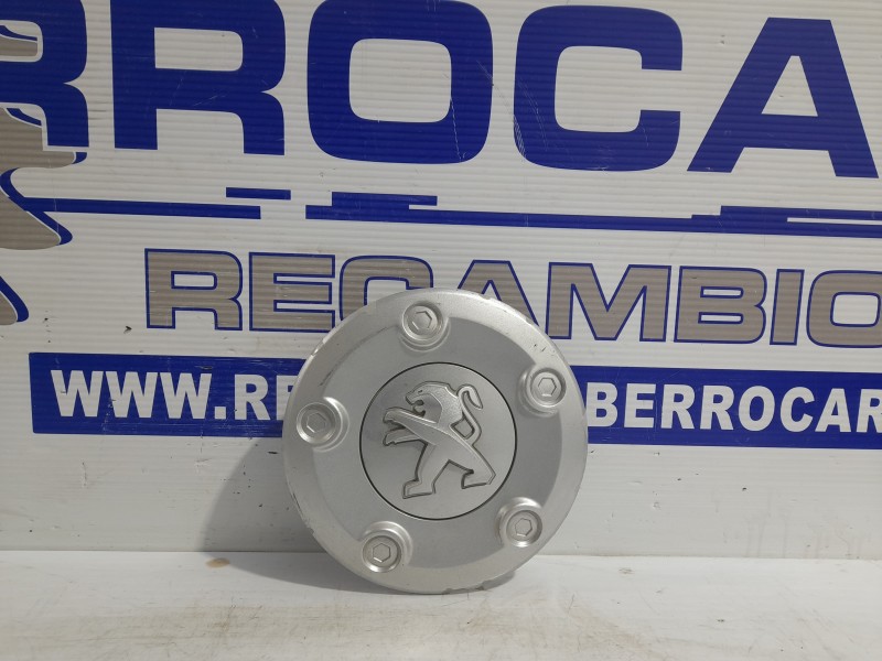 Recambio de tapacubos para peugeot expert furgón 1.6 blue-hdi fap referencia OEM IAM 9677413677  