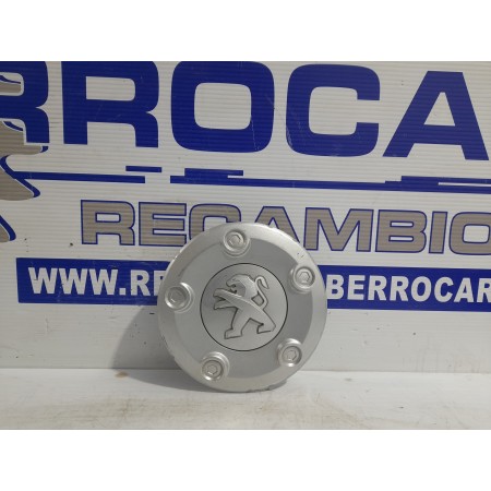 Recambio de tapacubos para peugeot expert furgón 1.6 blue-hdi fap referencia OEM IAM 9677413677  