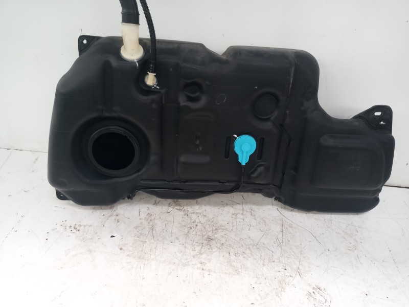 Recambio de deposito combustible para citroën c4 sedan collection referencia OEM IAM 9683263880  