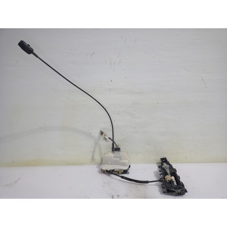 Recambio de cerradura puerta trasera izquierda para renault scenic ii authentique referencia OEM IAM 8200119330  