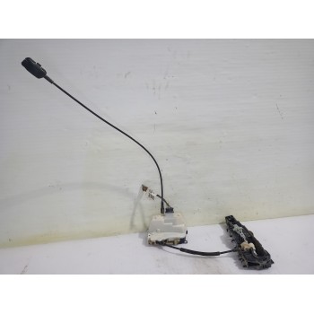 Recambio de cerradura puerta trasera izquierda para renault scenic ii authentique referencia OEM IAM 8200119330  