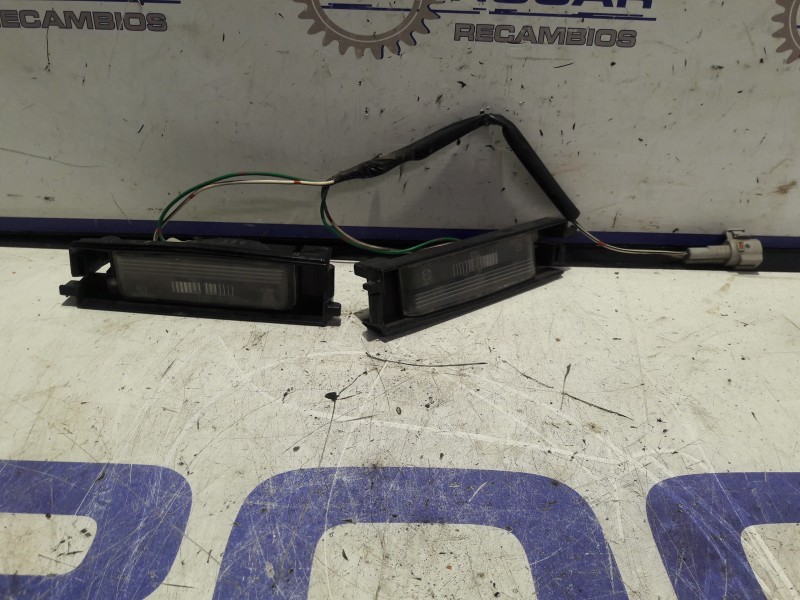 Recambio de piloto matricula para opel insignia berlina 2.0 16v cdti referencia OEM IAM 6223508  