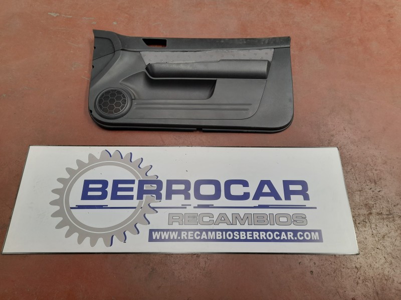 Recambio de guarnecido puerta delantera derecha para hyundai getz (tb) 1.5 crdi cat referencia OEM IAM 823601C2020  