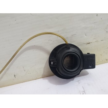 Recambio de tapa exterior combustible para volkswagen passat berlina (3b3) advance referencia OEM IAM 3B7809857  