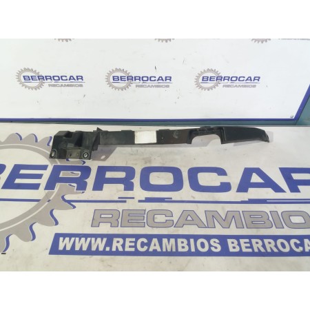 Recambio de soporte faro izquierdo para opel insignia berlina 2.0 16v cdti referencia OEM IAM 13250570  