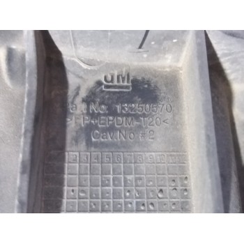 Recambio de soporte faro izquierdo para opel insignia berlina 2.0 16v cdti referencia OEM IAM 13250570  