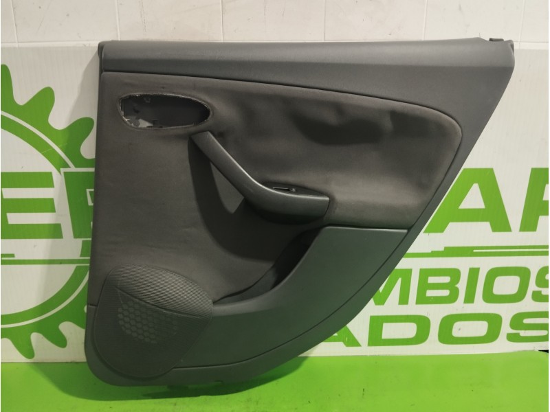 Recambio de guarnecido puerta trasera derecha para seat altea (5p1) style copa referencia OEM IAM 5P0867212  