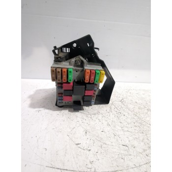 Recambio de caja reles / fusibles para lancia musa (350_) 1.4 (350.axf1a) referencia OEM IAM 51799612  