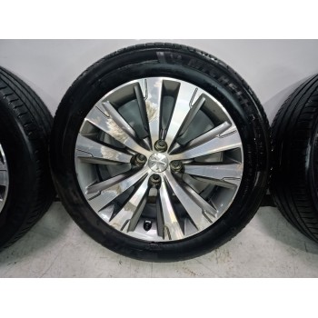 Recambio de juego llantas para peugeot 3008 style referencia OEM IAM 9802462377  