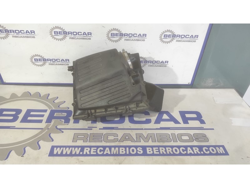 Recambio de filtro aire para opel insignia berlina 2.0 16v cdti referencia OEM IAM 55560889  