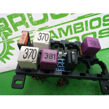 Recambio de caja reles / fusibles para audi a6 berlina (4f2) 2.4 referencia OEM IAM 4F0937503  