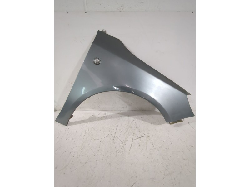 Recambio de aleta delantera derecha para skoda fabia ii combi (545) 1.2 tsi referencia OEM IAM 5J0821022A  