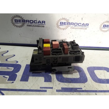 Recambio de caja reles / fusibles para renault espace iv (jk0) 2.2 dci turbodiesel referencia OEM IAM 8200401258  