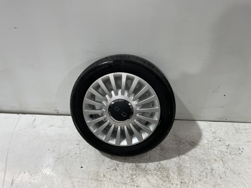 Recambio de llanta para fiat 500 cabrio (150) aniversario referencia OEM IAM 51845435  