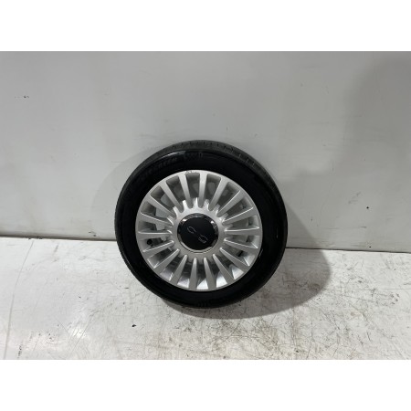 Recambio de llanta para fiat 500 cabrio (150) aniversario referencia OEM IAM 51845435  