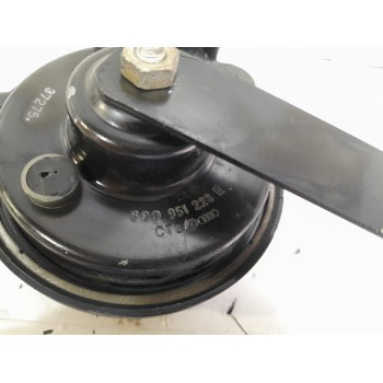 Recambio de claxon para volkswagen polo (9n3) 1.4 tdi referencia OEM IAM 6Q0951223E  