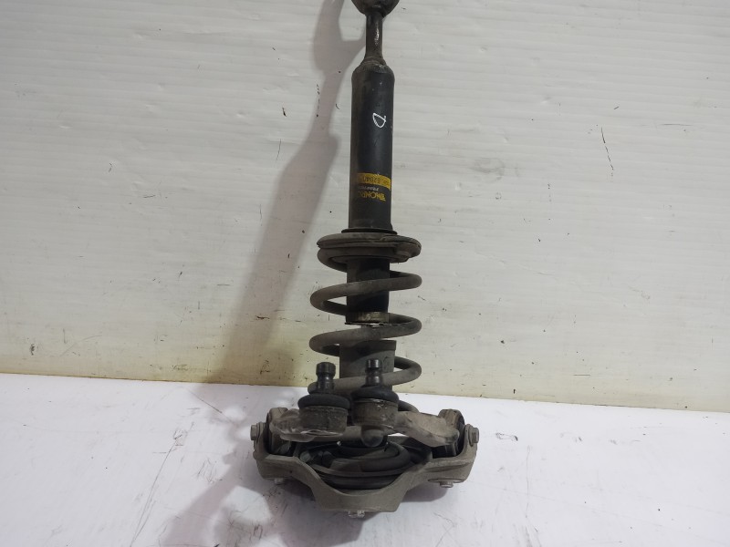 Recambio de amortiguador delantero derecho para volkswagen passat berlina (3b3) advance referencia OEM IAM 3B0413031P  