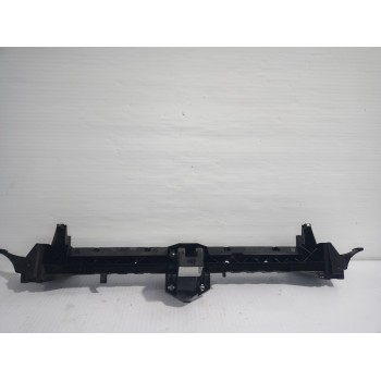 Recambio de travesaño para peugeot 3008 style referencia OEM IAM 742239  
