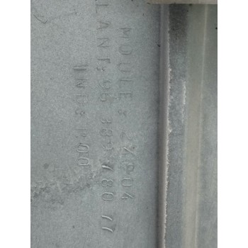 Recambio de paragolpes delantero para citroën saxo 1.5 diesel referencia OEM IAM 9638978077  