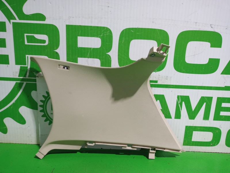 Recambio de moldura para volkswagen golf vi (5k1) advance referencia OEM IAM 1K4867288  