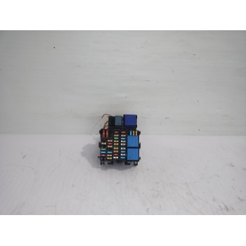 Recambio de caja reles / fusibles para renault trafic furgón l1h1 2,7t referencia OEM IAM 243503708R  