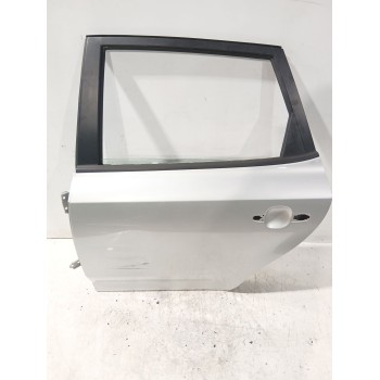 PUERTA TRASERA IZQUIERDA 770031H000 