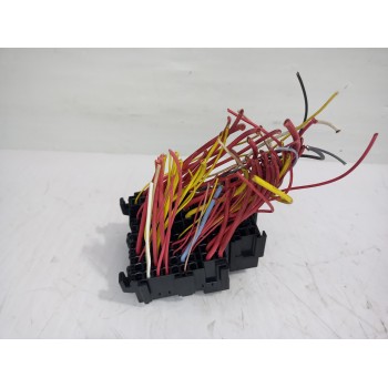 Recambio de caja reles / fusibles para renault trafic furgón l1h1 2,7t referencia OEM IAM 243503708R  