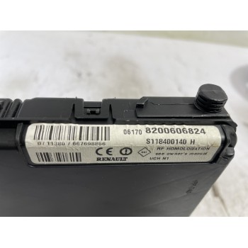 Recambio de caja reles / fusibles para renault scenic ii authentique referencia OEM IAM 8200606824  