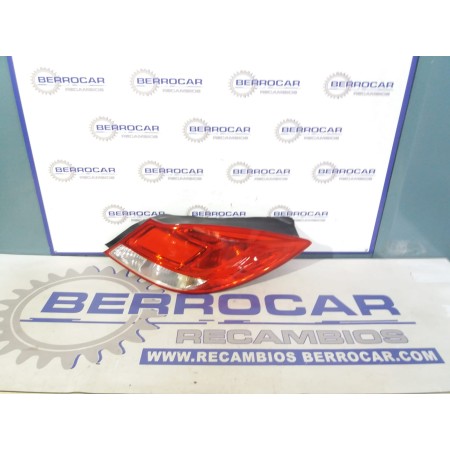 Recambio de piloto trasero derecho para opel insignia berlina 2.0 16v cdti referencia OEM IAM 13226837  