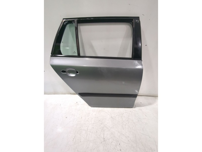 Recambio de puerta trasera derecha para skoda fabia ii combi (545) 1.2 tsi referencia OEM IAM 5J9833056  