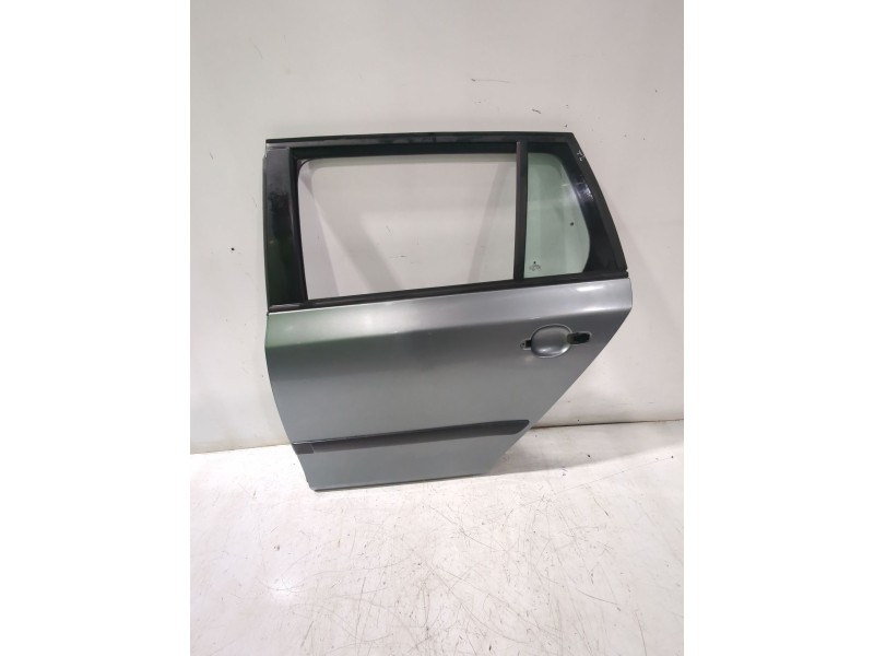 Recambio de puerta trasera izquierda para skoda fabia ii combi (545) 1.2 tsi referencia OEM IAM 5J9833055  