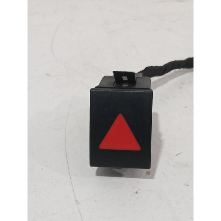 Recambio de warning para volkswagen polo iv (9n_, 9a_) 1.9 sdi referencia OEM IAM 6Q0953235A  