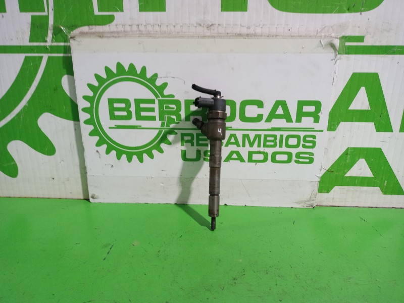 Recambio de inyector para fiat 500 cabrio (150) lounge referencia OEM IAM 0445110351  